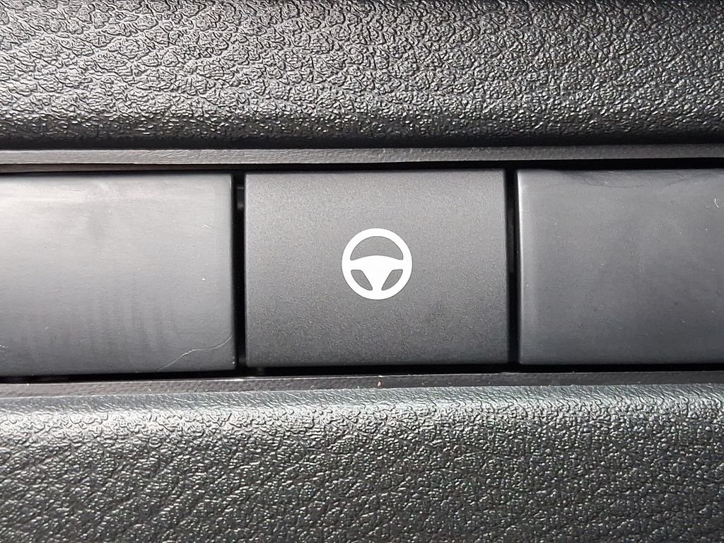 2026 Nissan Rogue SV - Photo 17