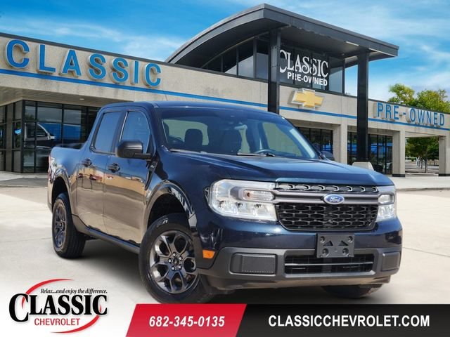 Used 2022 Blue Ford XL image 1