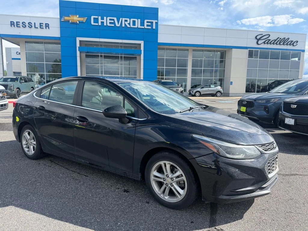 2016 Chevrolet Cruze LT Auto's photo