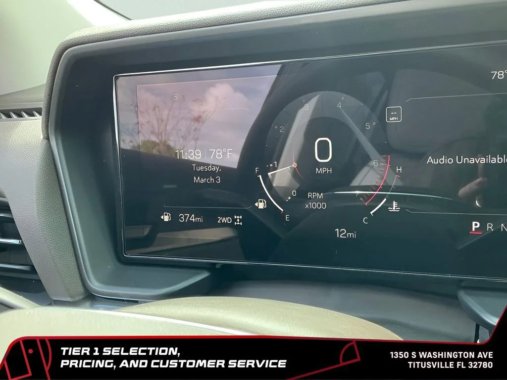 New 2026 Glacier White Tricoat GMC Denali image 32