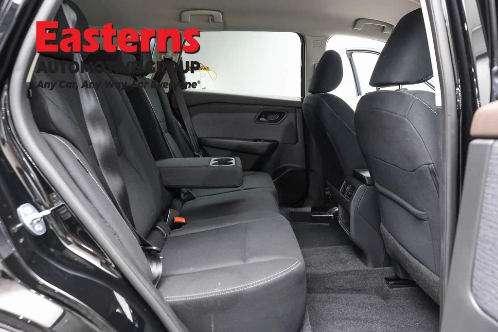 Used 2023 Black Nissan S image 23