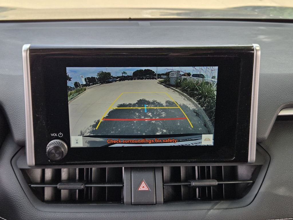 2024 Toyota RAV4 LE - Photo 12