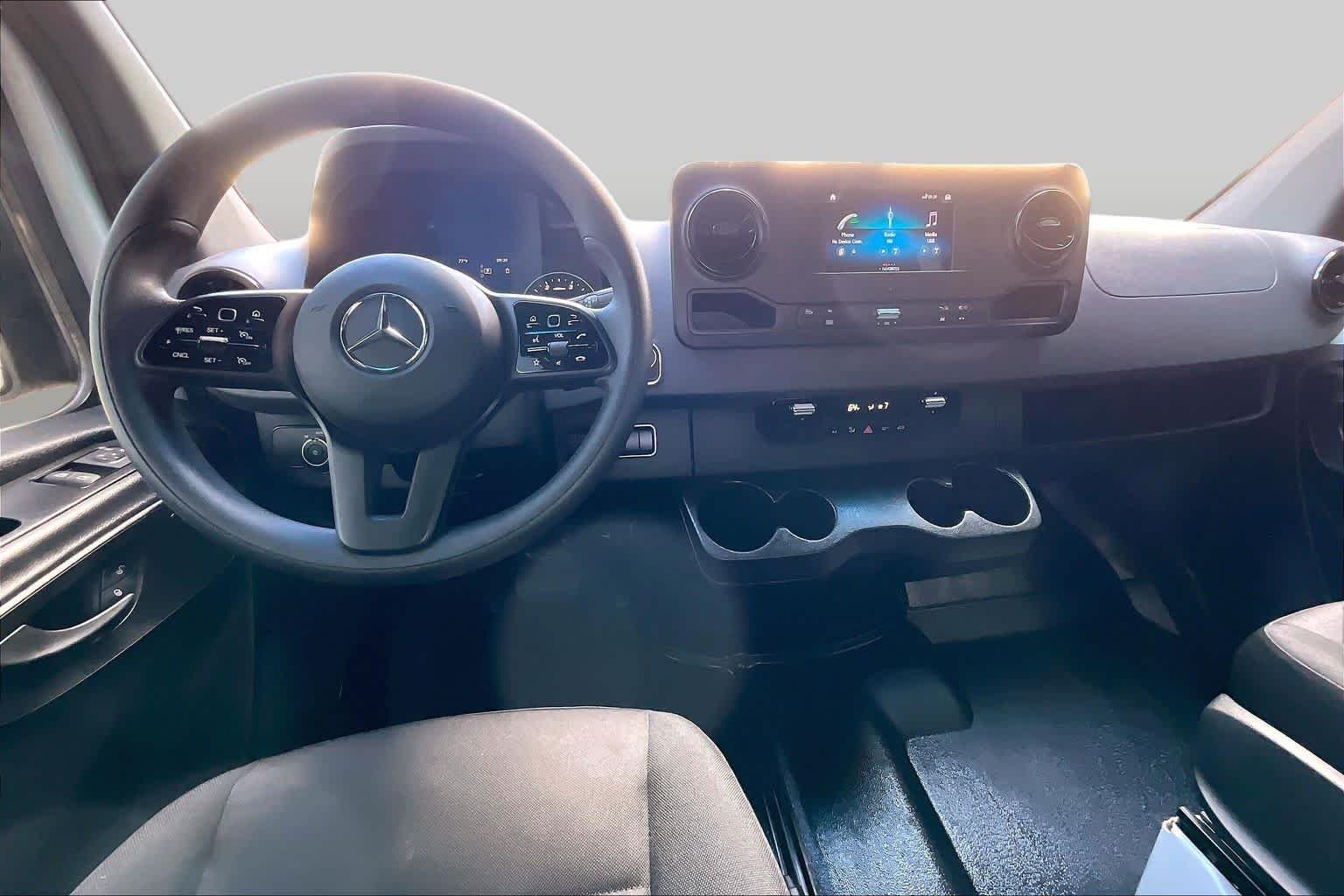Used 2024 Arctic White Mercedes-Benz  image 6