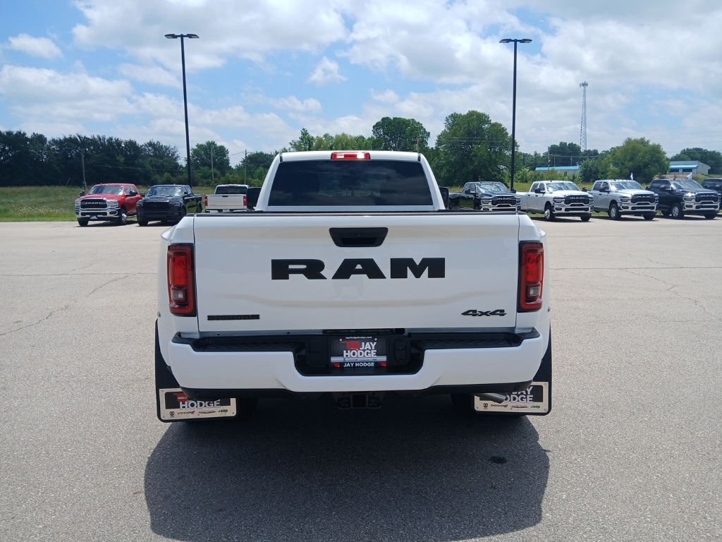 New 2026 Bright White Clear-Coat Exterior Paint RAM Big Horn image 7