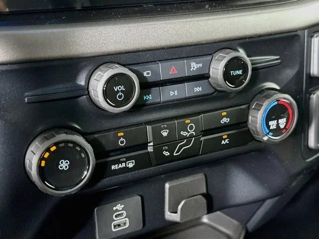 New 2026 Carbonized Gray Metallic Ford XLT image 44