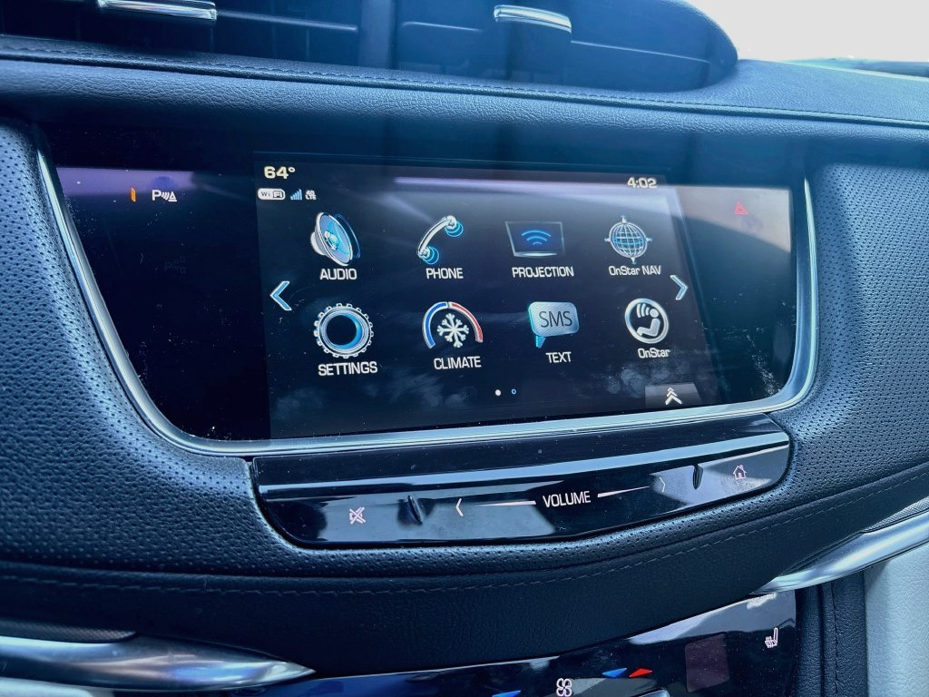 Used 2019 White Cadillac Luxury image 15