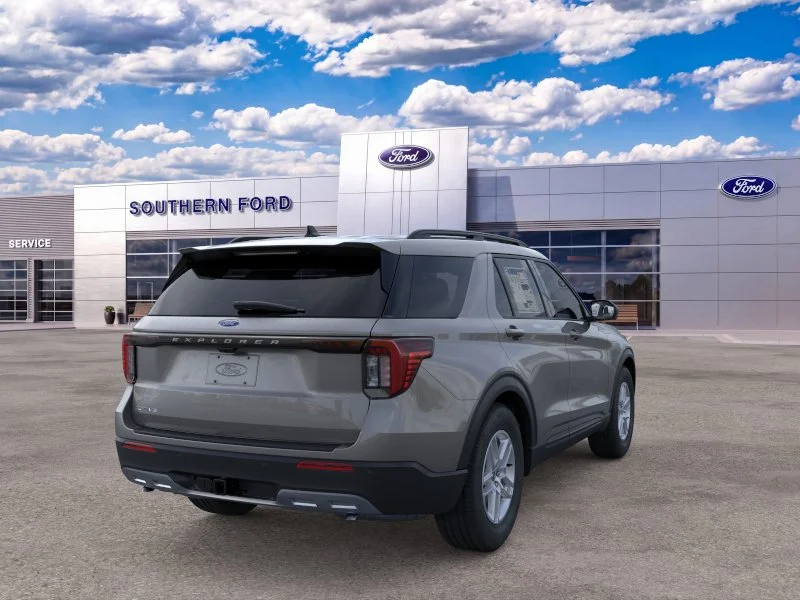 New 2026 Carbonized Gray Metallic Ford Active image 22