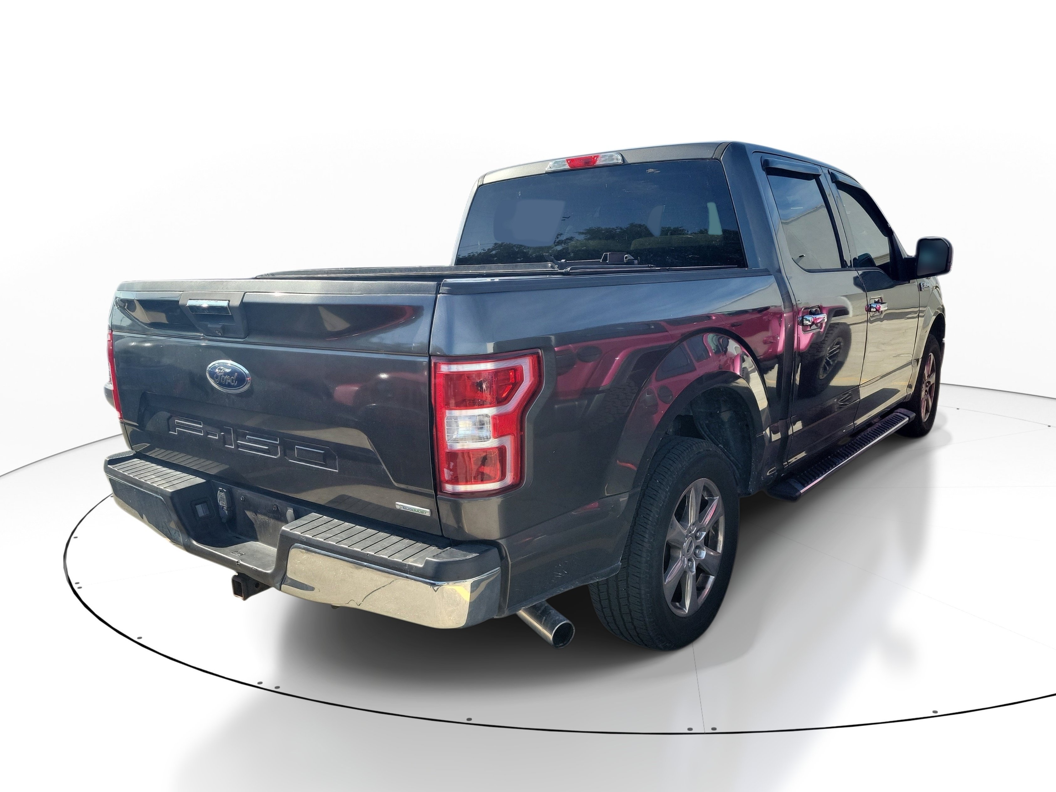 Used 2018 Magnetic Ford XLT image 5