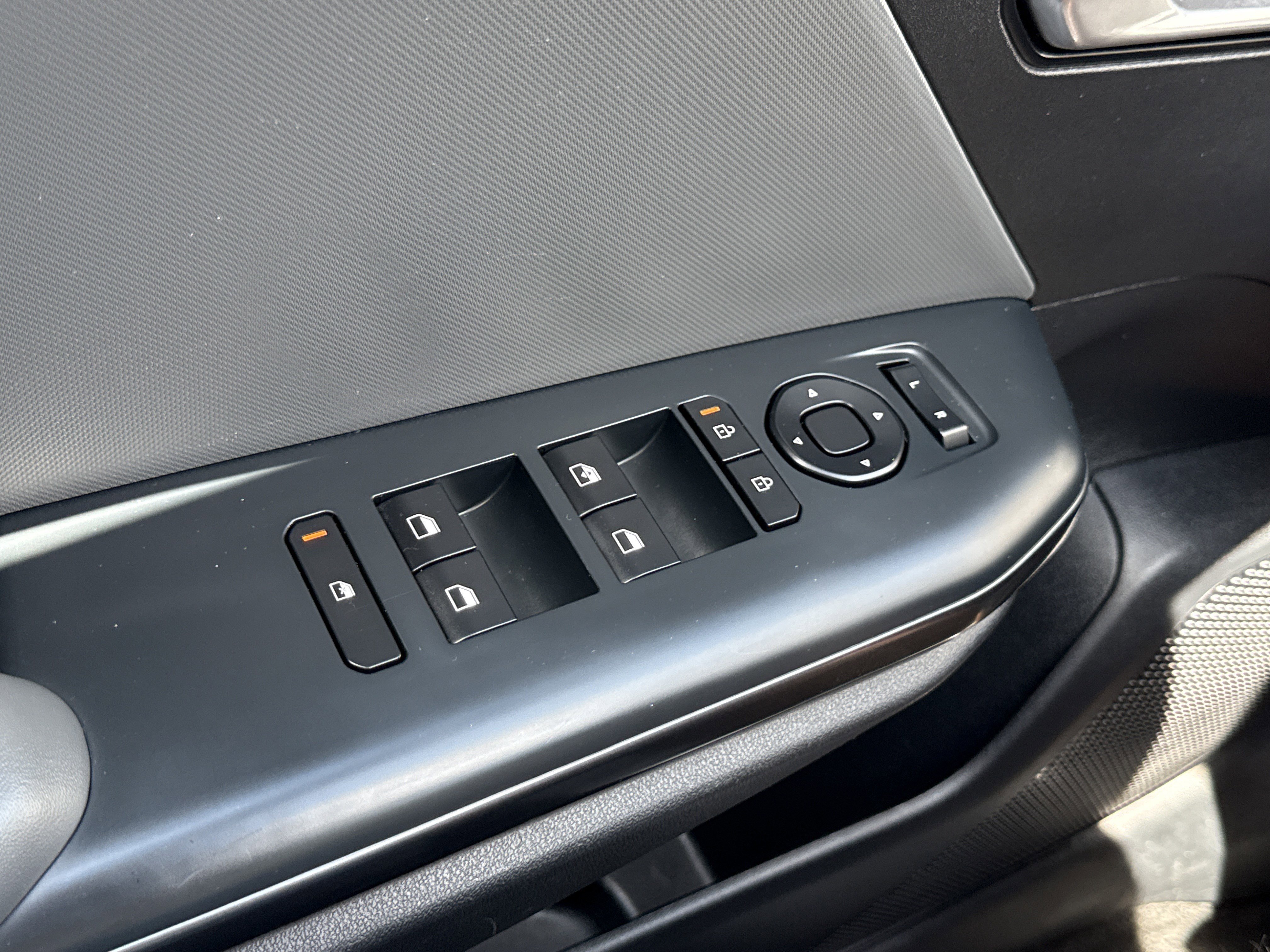 2025 Kia K4 LXS - Photo 16