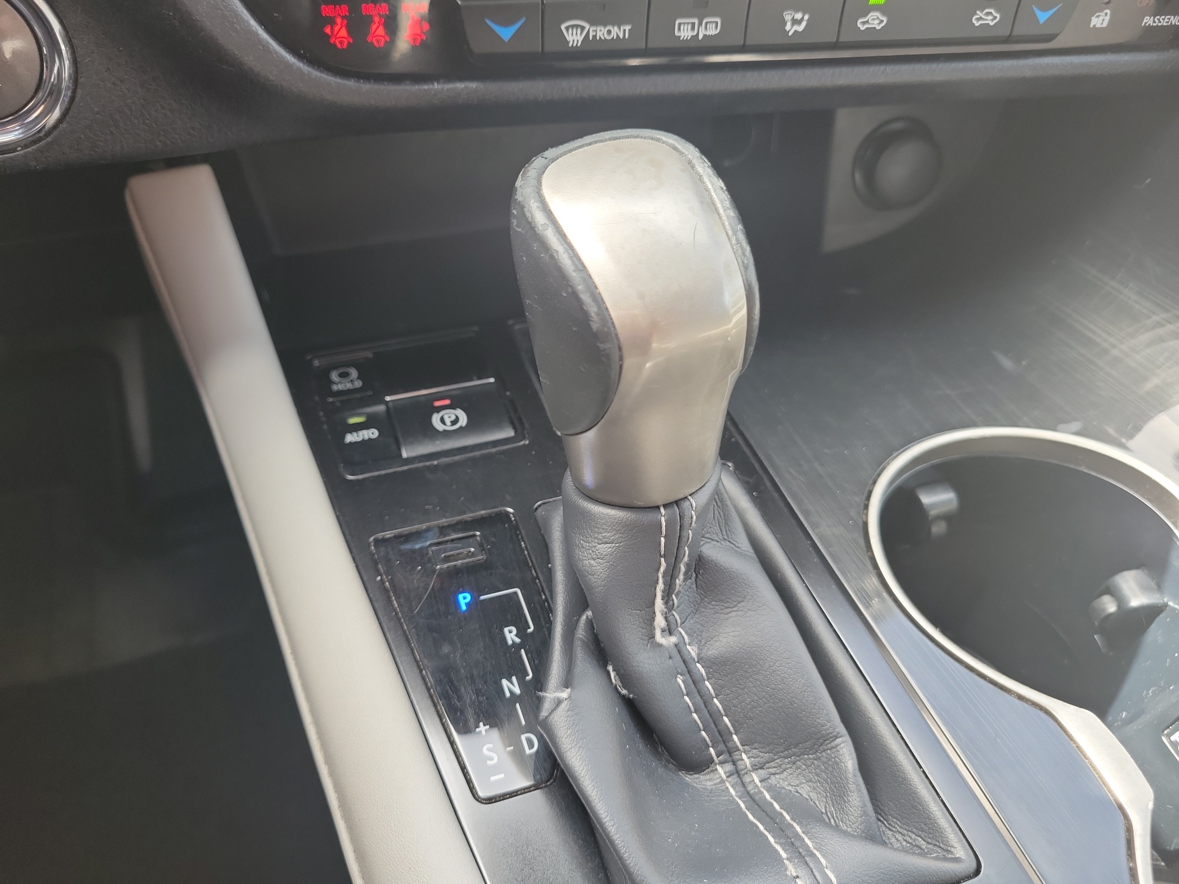 Used 2019 Silver Lexus RX 350 image 29