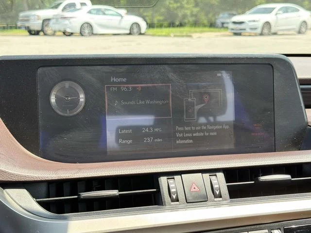 Used 2021  Lexus 350 image 7