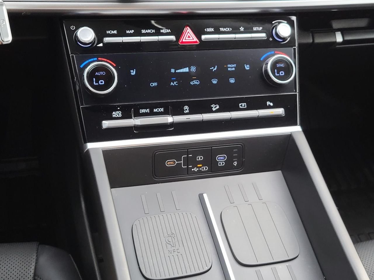 New 2026 Hampton Gray Hyundai SEL FWD image 19