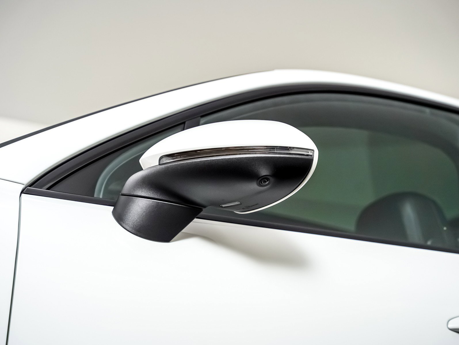 New 2026 White Porsche Coupe image 28