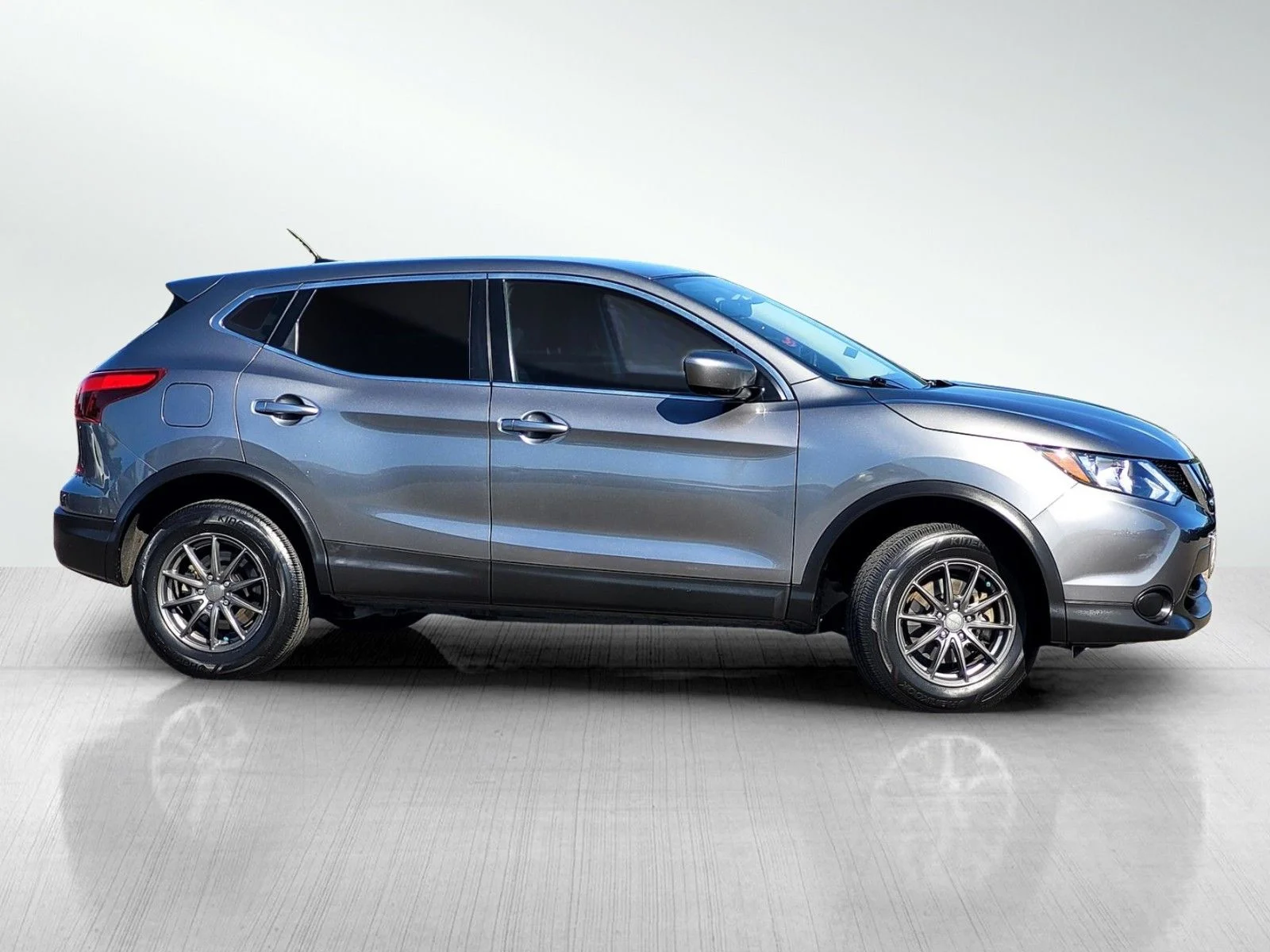 Used 2019 Gun Metallic Nissan S image 3