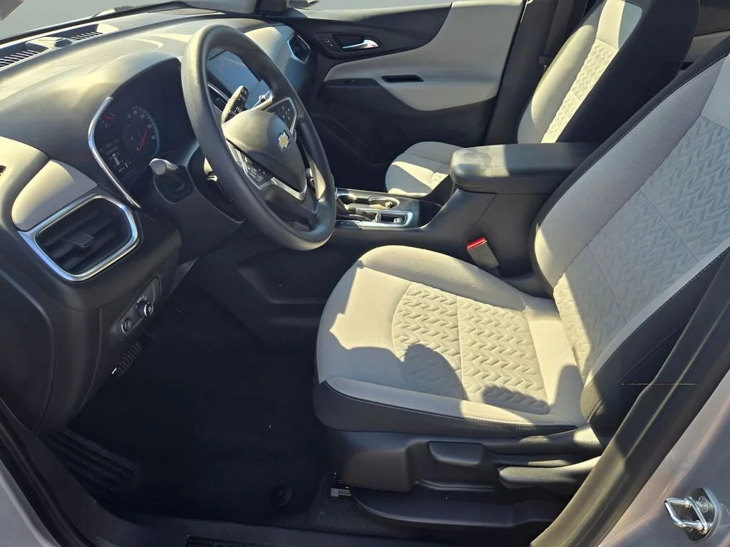 Used 2022 Silver Chevrolet LS image 13