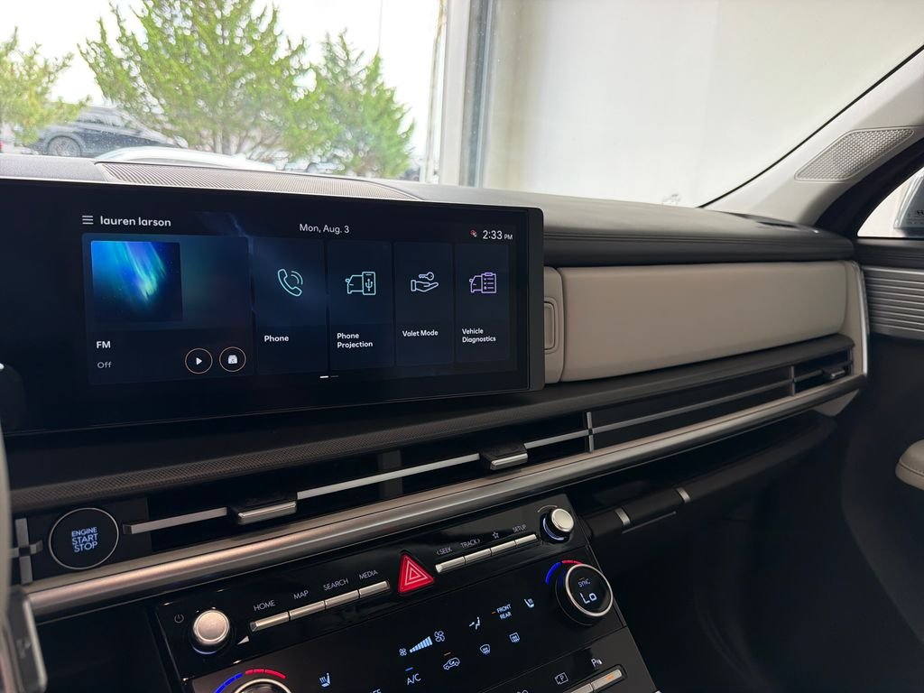 Used 2025 Hampton Gray Hyundai SEL image 16