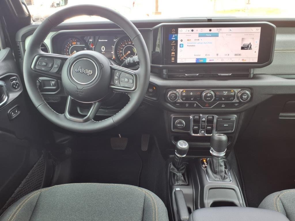 Used 2025 Black Clearcoat Jeep Sport S image 24