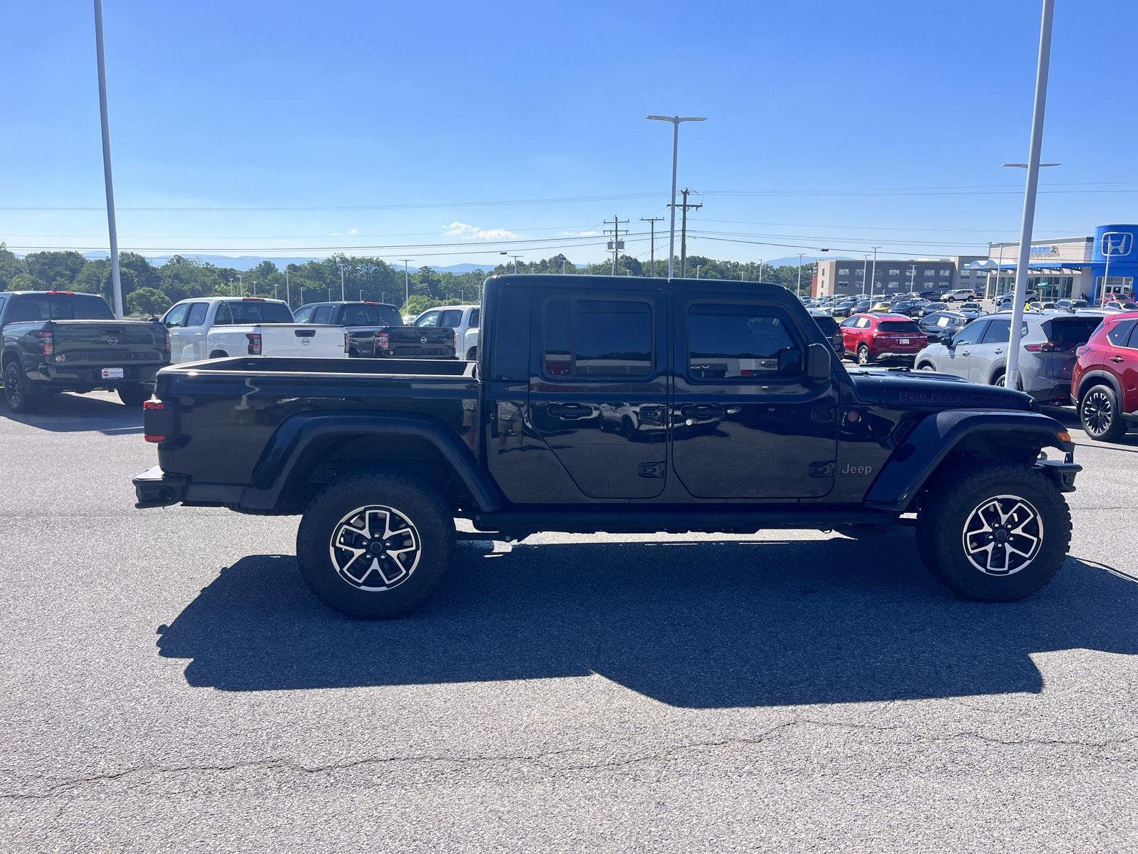 Used 2025 Black Clearcoat Jeep Rubicon image 8