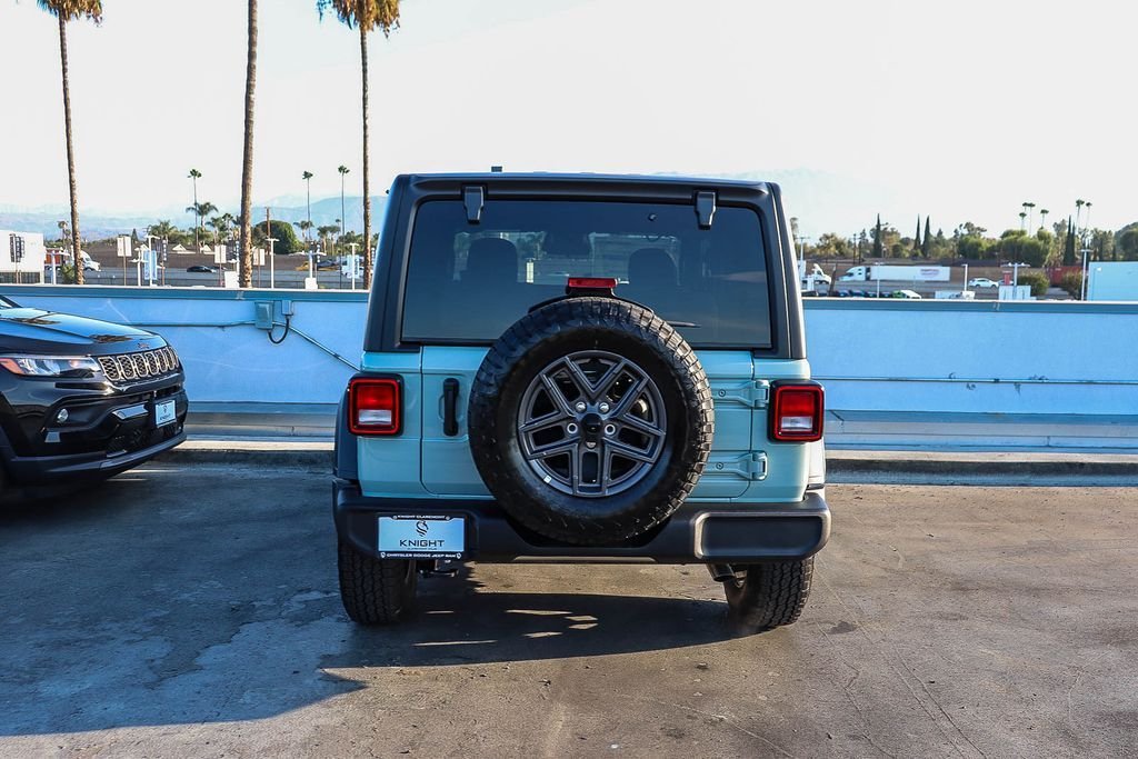 New 2026 Earl Clearcoat Jeep Sport S image 8