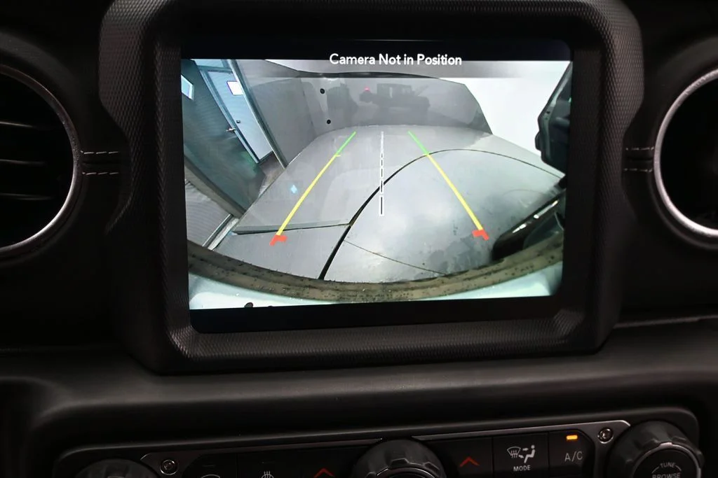 Used 2022 Gray Jeep Unlimited Sahara image 16