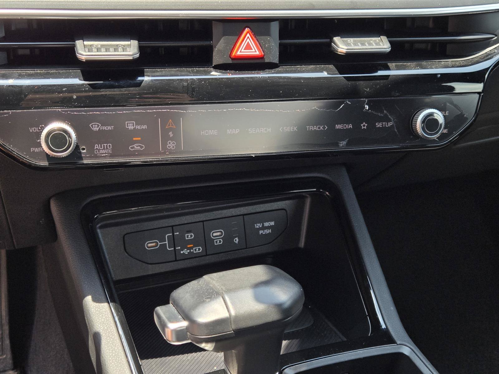 2025 Kia K5 GT - Photo 27