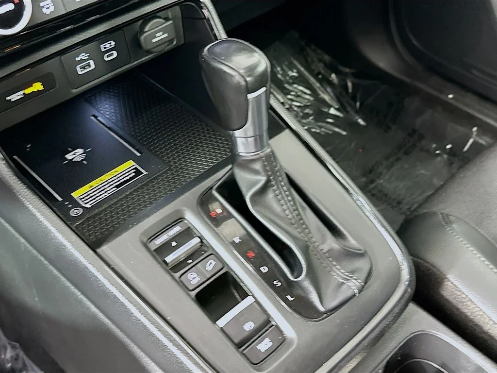 Used 2024 Blue Honda EX-L image 17