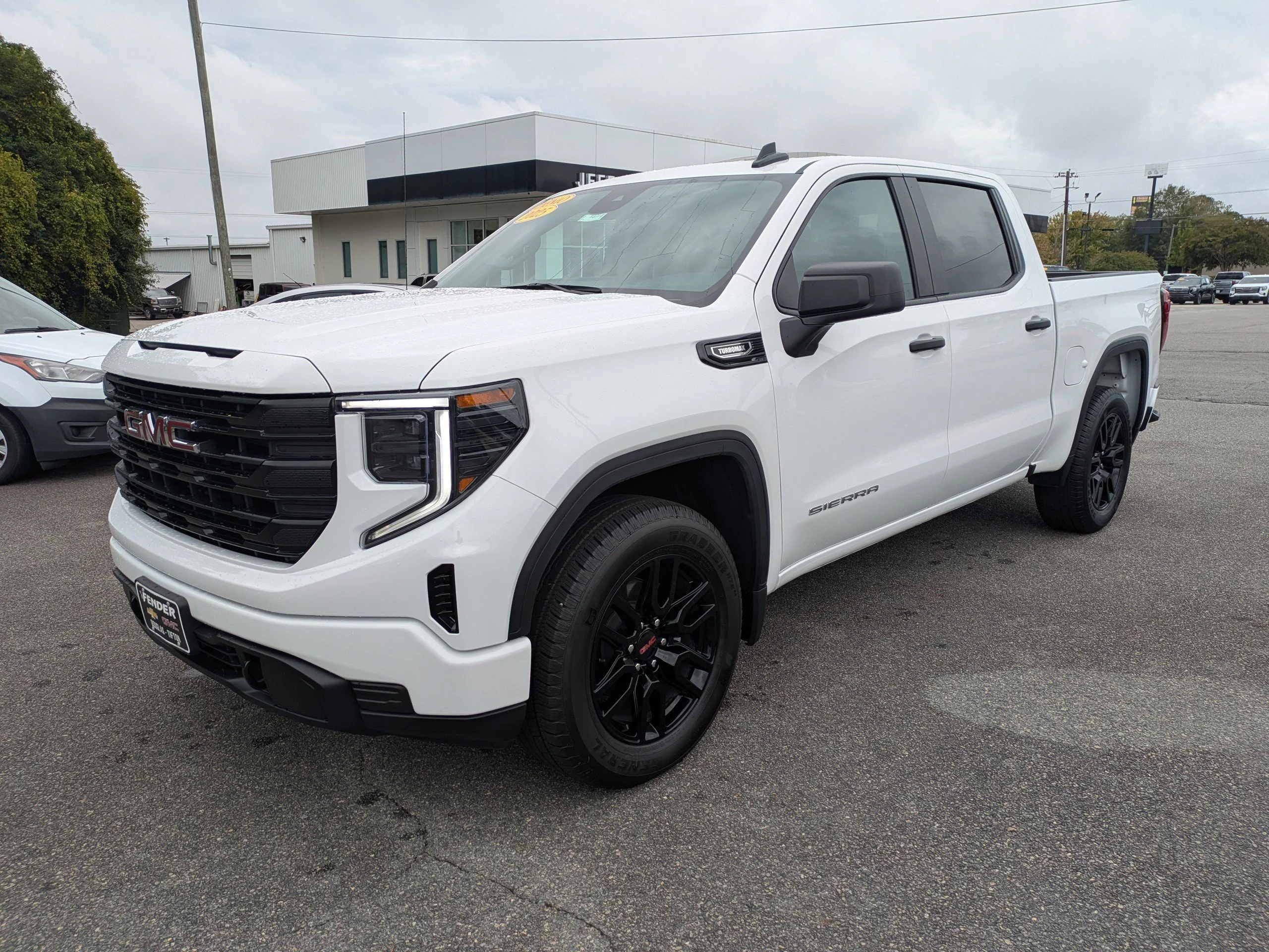 2025 GMC Sierra 1500 Pro - Photo 8