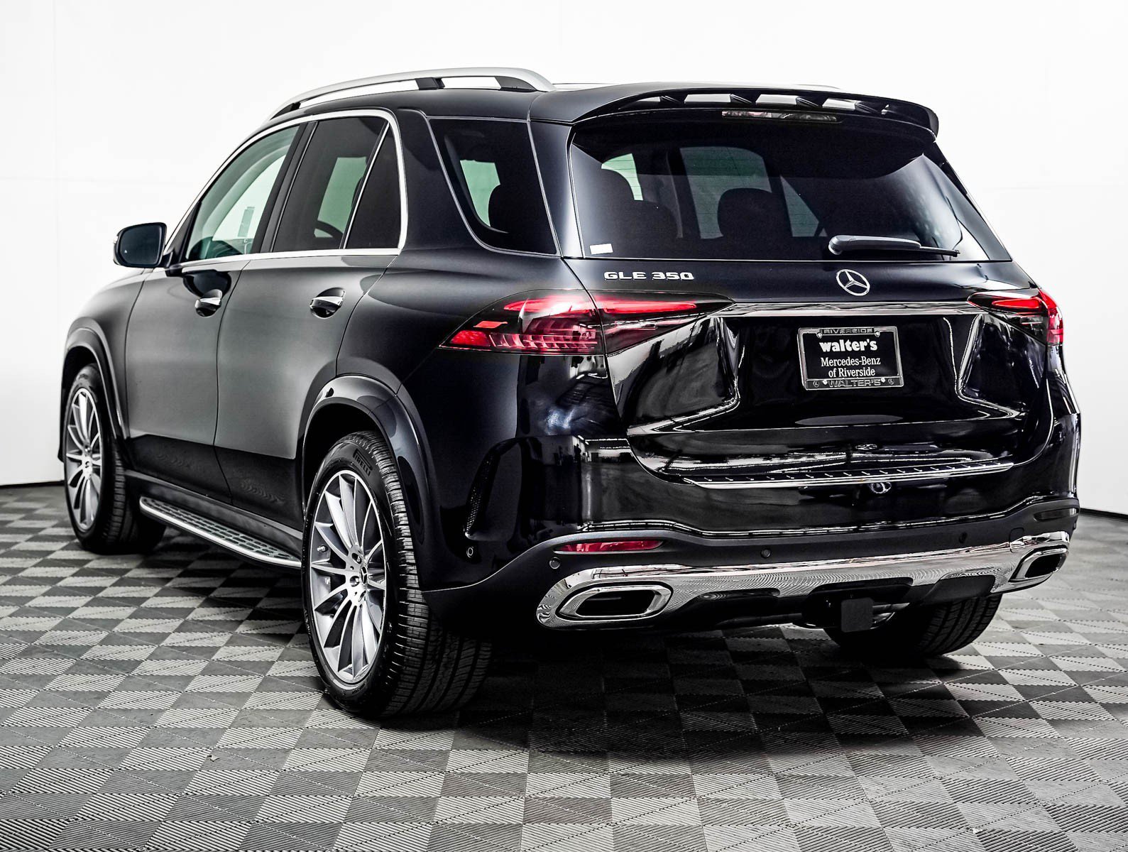 New 2026 Black Mercedes-Benz GLE 350 image 2
