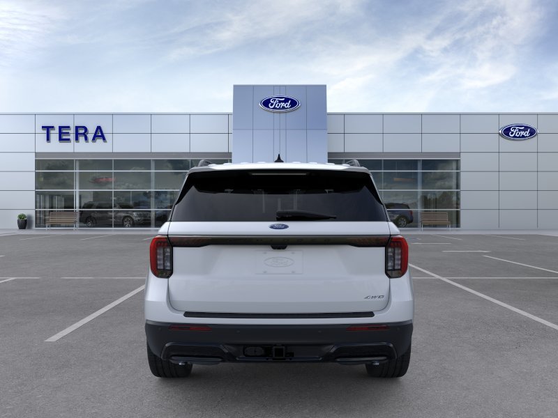 New 2026 Space White Metallic Ford ST-Line image 31