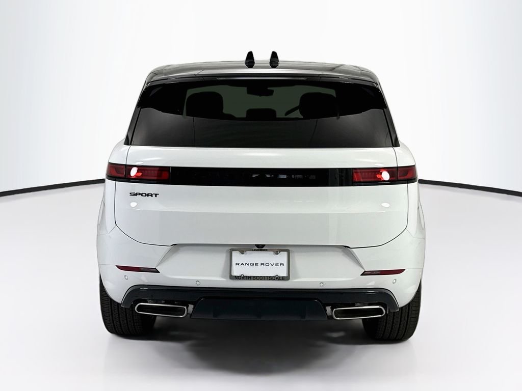 New 2026 Fuji White Land Rover Dynamic SE image 6