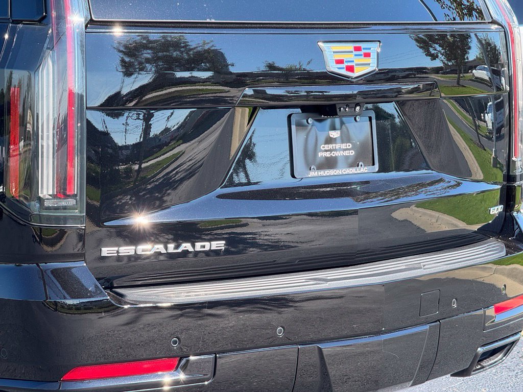 Used 2025 Black Cadillac Sport image 9