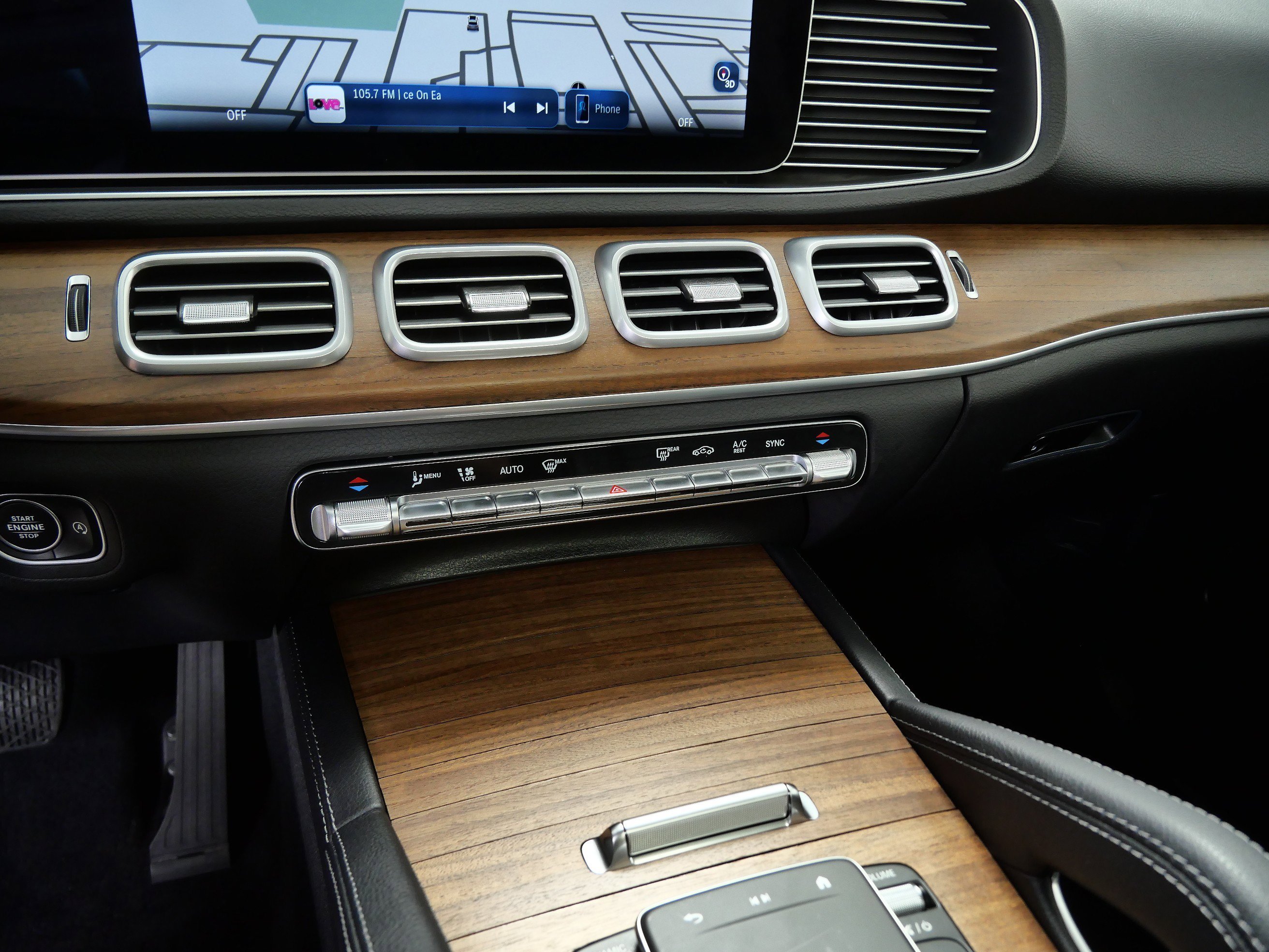 Certified Used 2025 MANUFAKTUR Alpine Grey Mercedes-Benz GLE 350 image 21