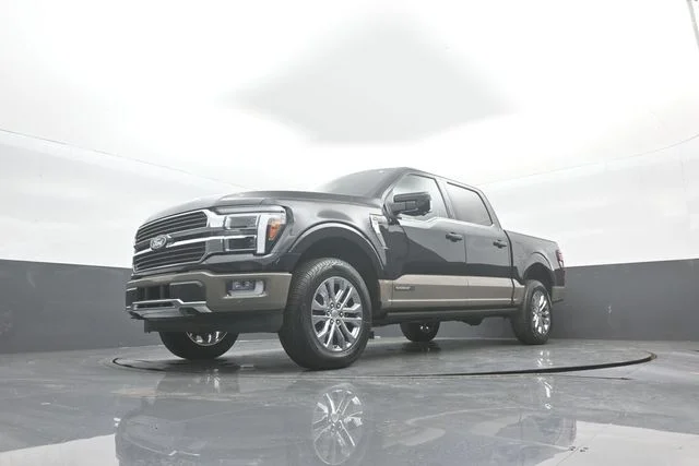 New 2026 Agate Black Metallic Ford King Ranch® image 38