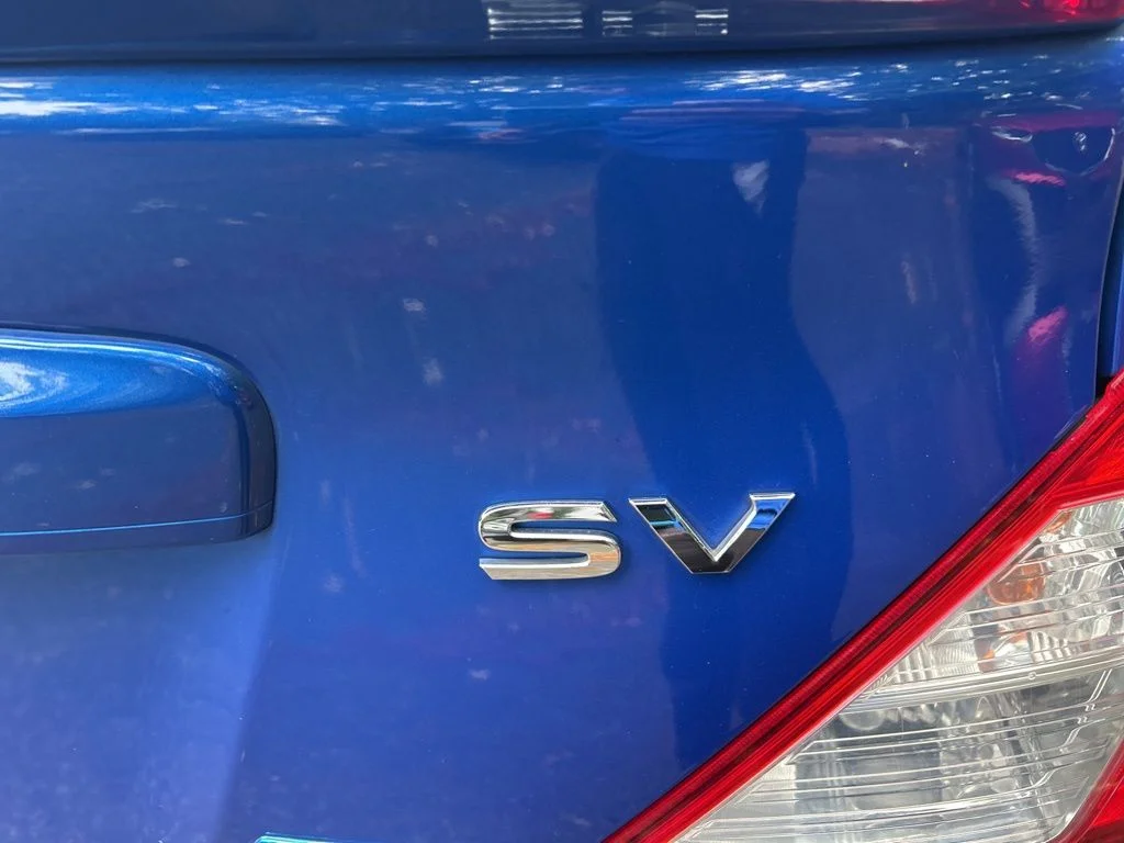 Used 2016 Blue Nissan 1.6 SV image 10