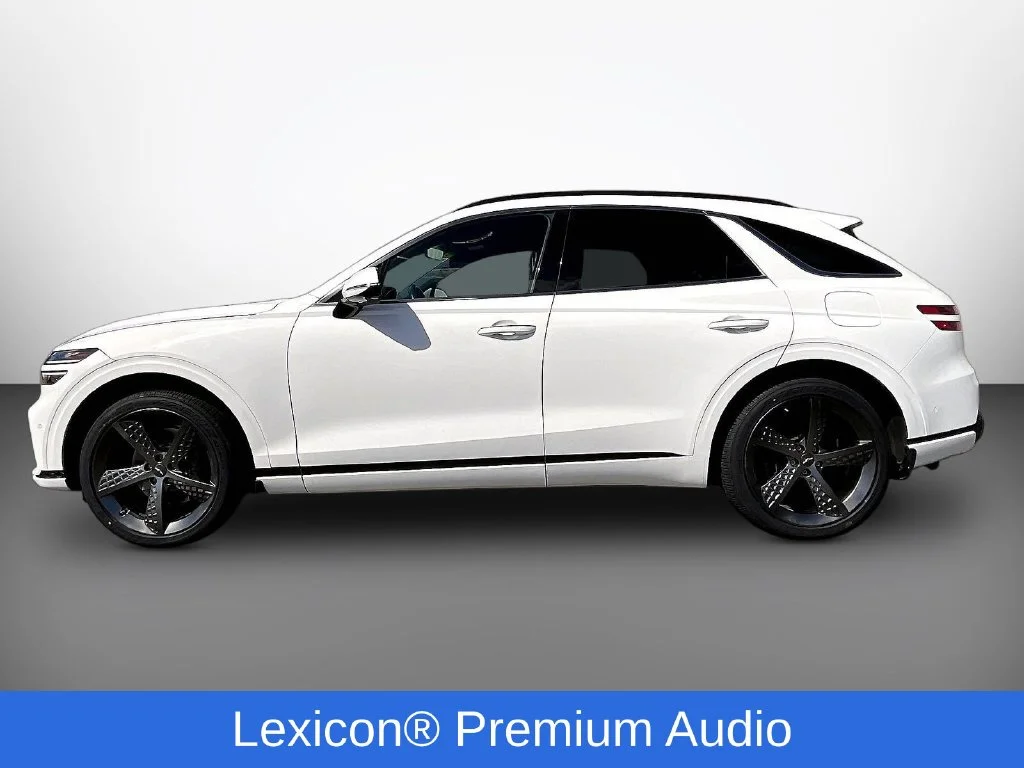 Used 2023 White Genesis 2.5T image 4