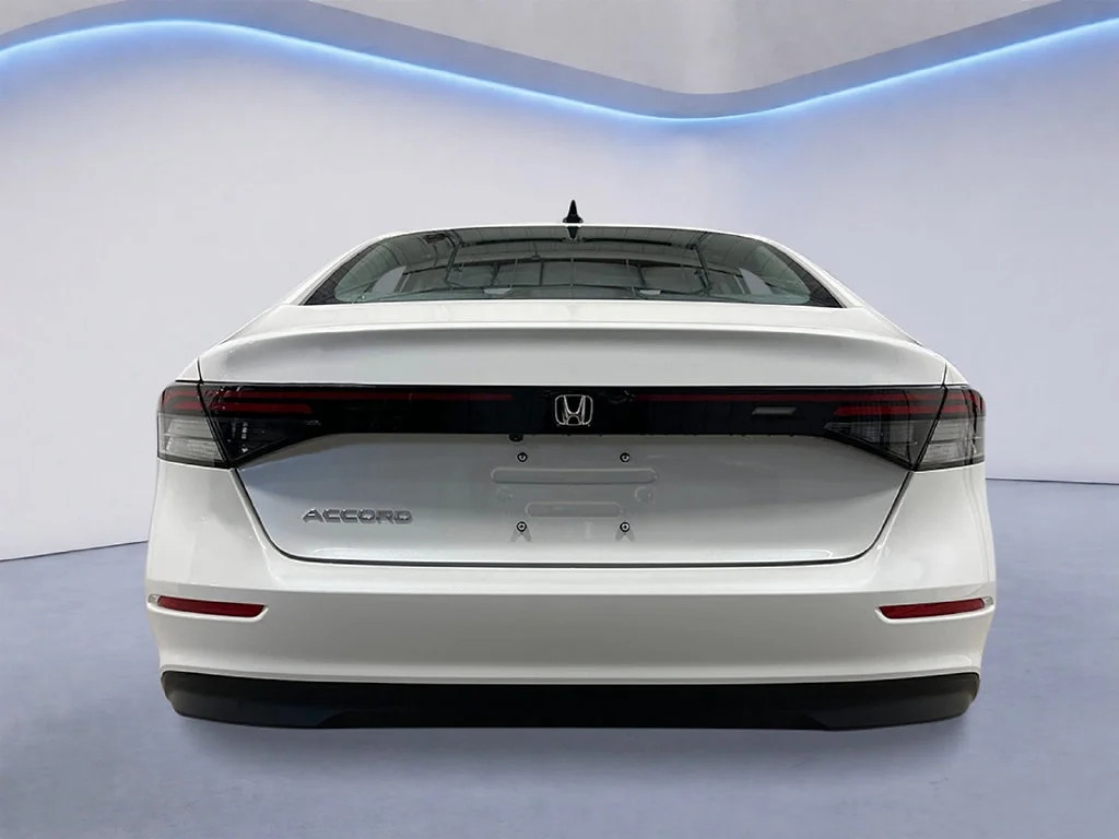 New 2026 Platinum White Pearl Honda SE image 4