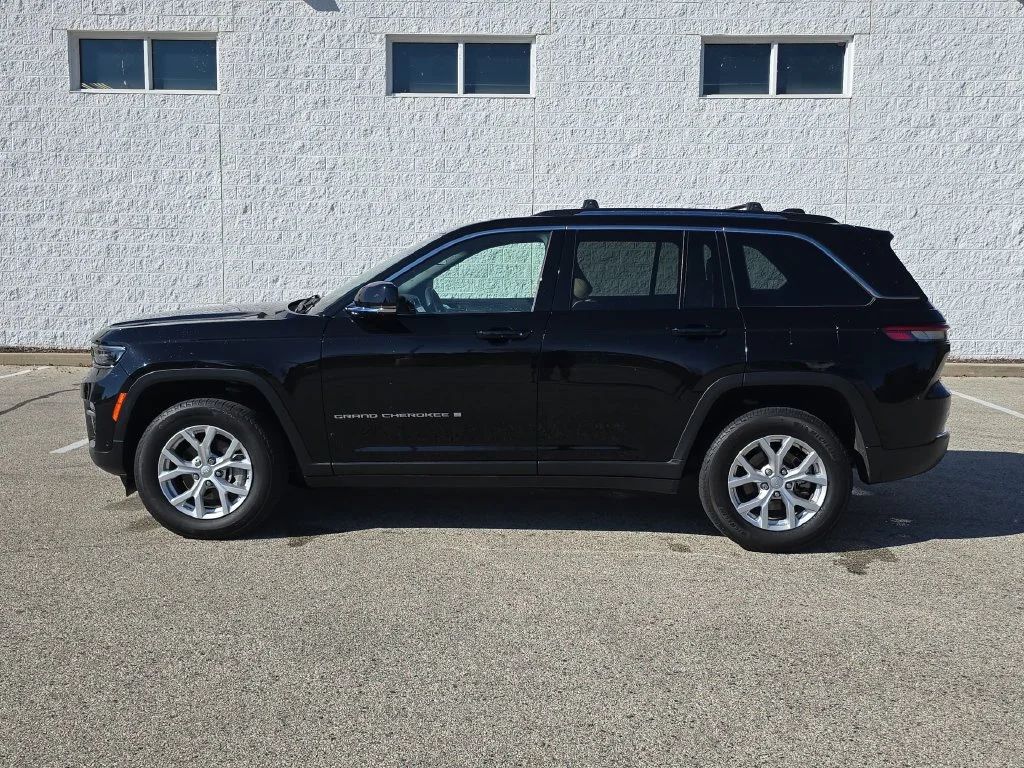 Certified Used 2023 Black Jeep Limited image 10