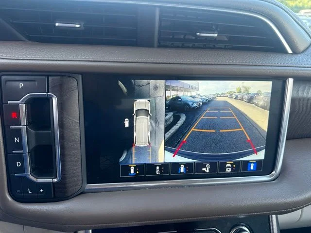 Used 2023 White GMC Denali image 25