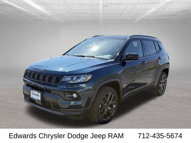 New 2026 Fathom Blue Pearl-Coat Exterior Paint Jeep Limited image 3