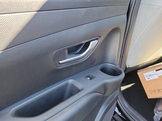 New 2026 Phantom Black Hyundai SEL AWD image 13