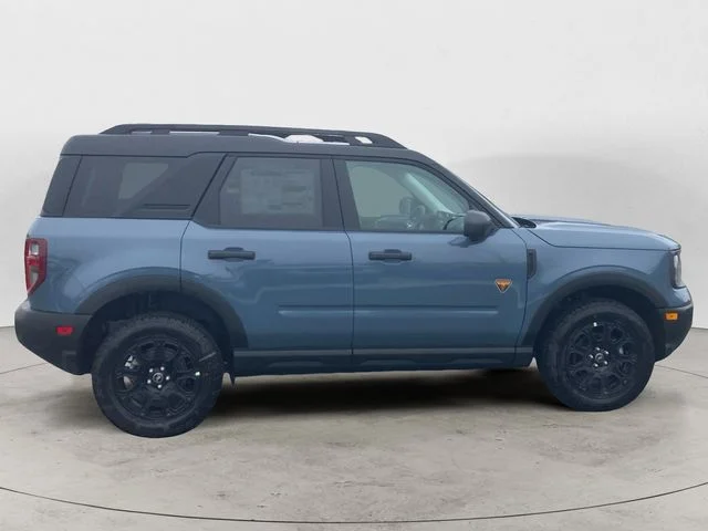 New 2026 Azure Gray Metallic Ford Badlands image 6