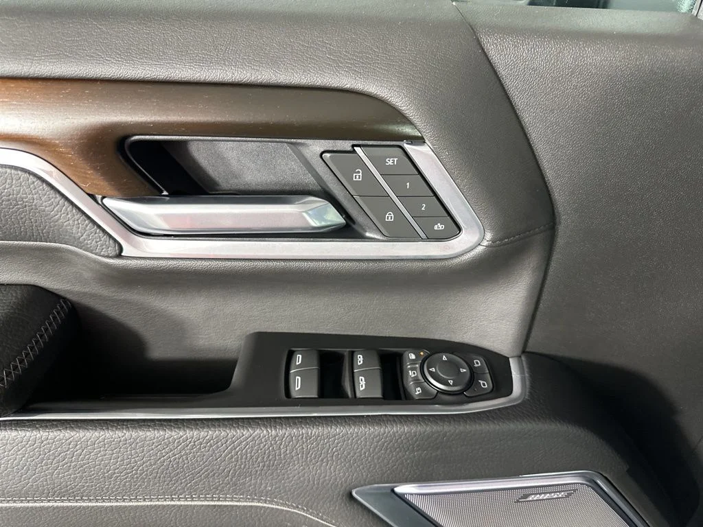 Used 2025 Black GMC Denali image 24