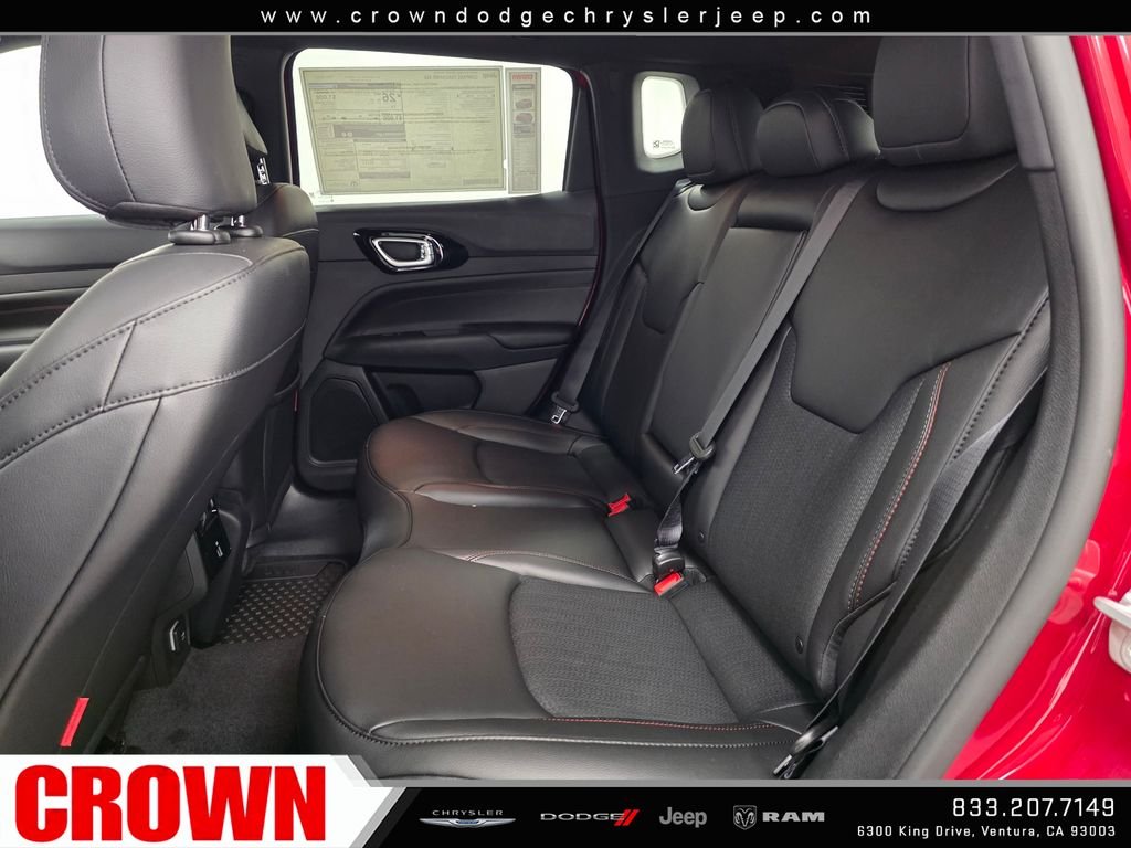 New 2026 Red Hot Pearl-Coat Exterior Paint Jeep Trailhawk image 13