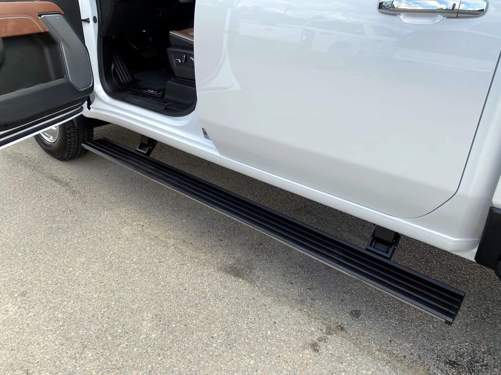 Used 2025 White GMC Denali Ultimate image 14