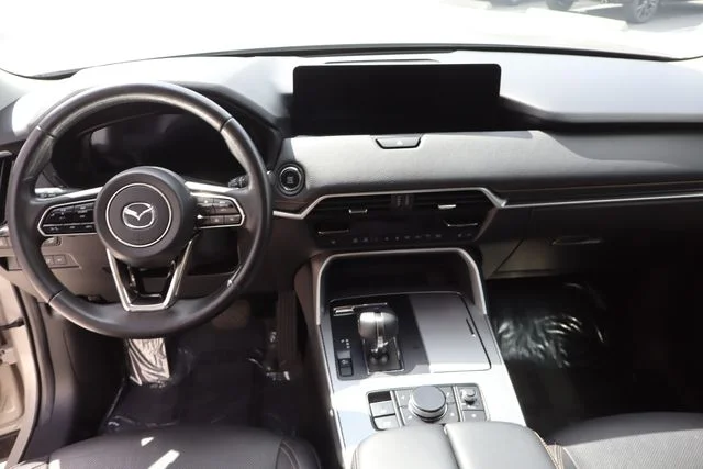 Used 2025 Platinum Mazda 3.3 Turbo Premium image 32