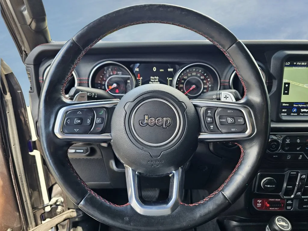 Used 2020 Granite Crystal Jeep Rubicon image 21
