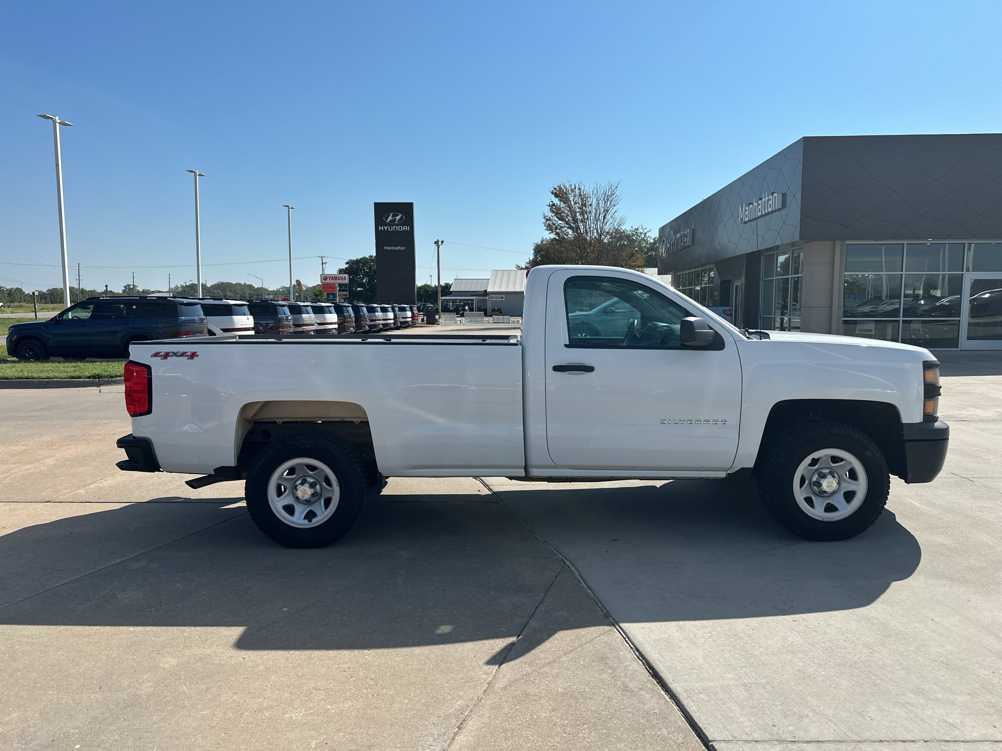Used 2015 Summit White Chevrolet Work Truck image 12