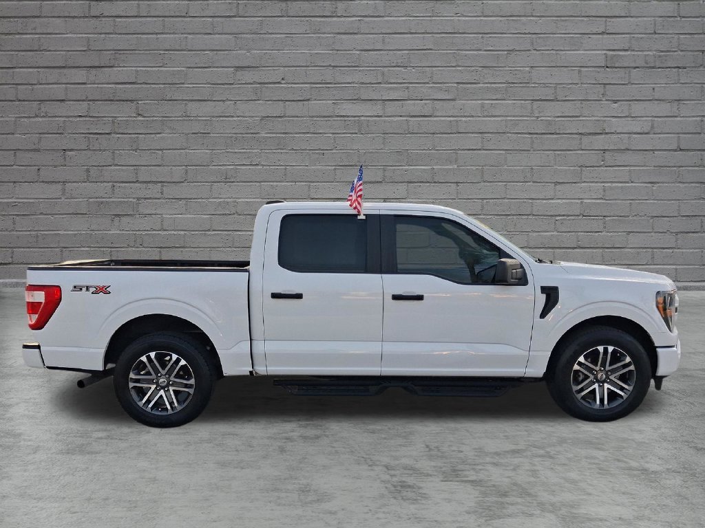 Used 2023 White Ford XL image 11