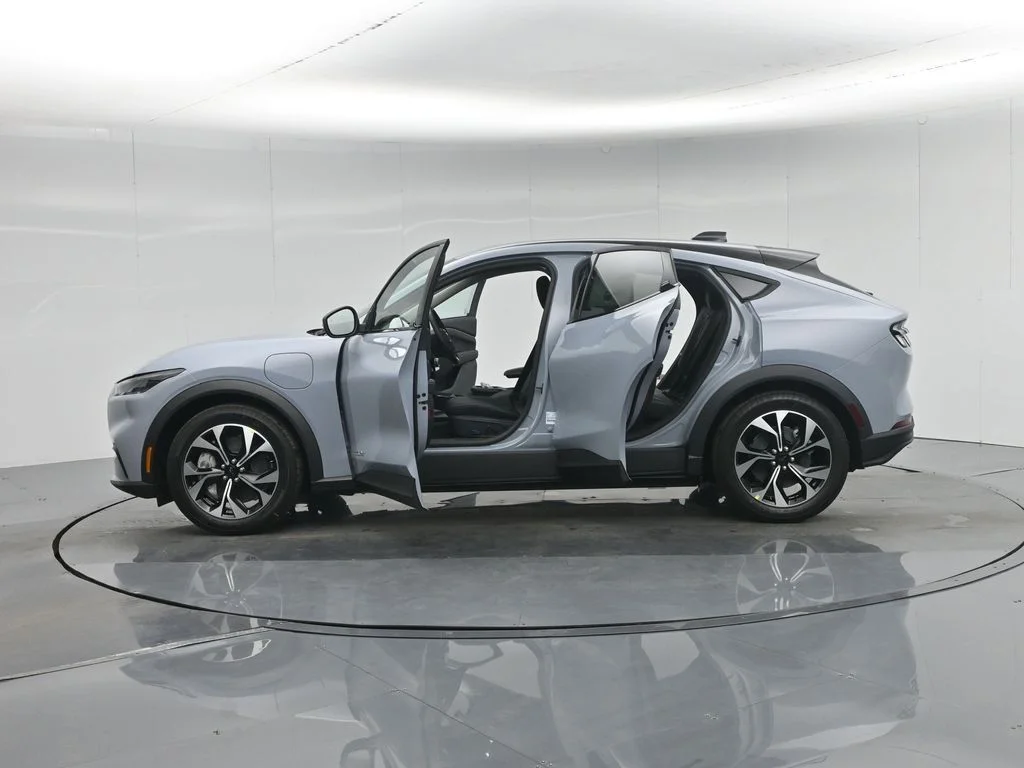 New 2026 Gray Ford Select image 35
