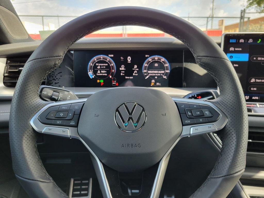 New 2026 White/off-white Volkswagen 2.0T SE R-Line Black image 14